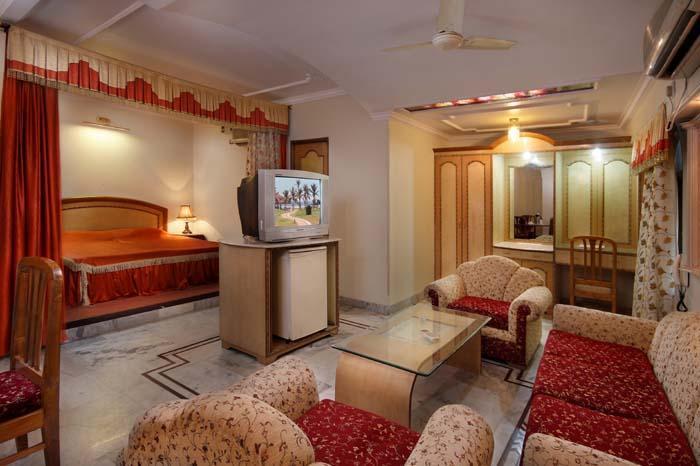 Mandakini Kanpur Bagian luar foto