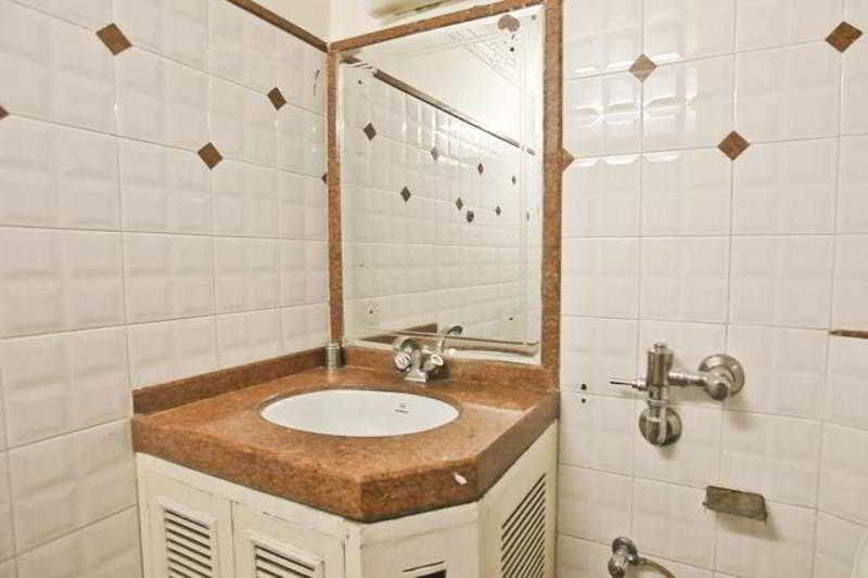 Mandakini Kanpur Bagian luar foto